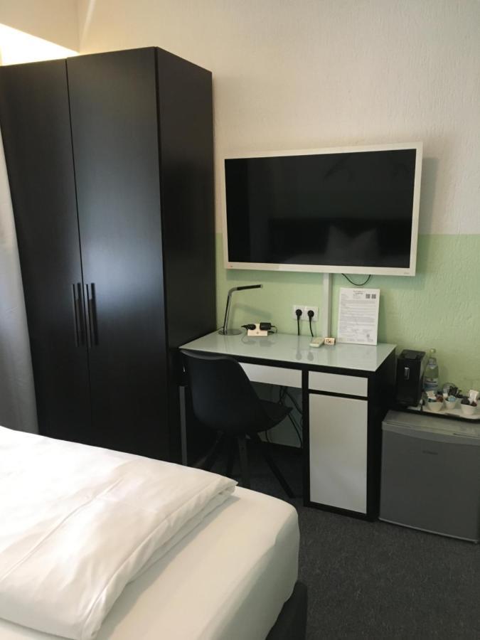 Hotel Augsburg Goldener Falke Szoba fotó